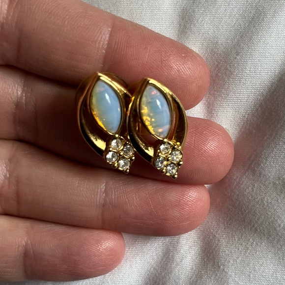 Vintage stud earrings - Picture 1 of 3